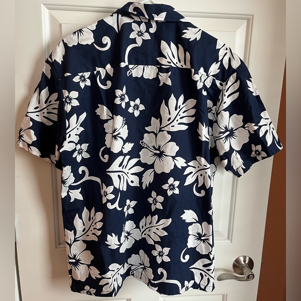 Alohawears Button Down Medium - image 2